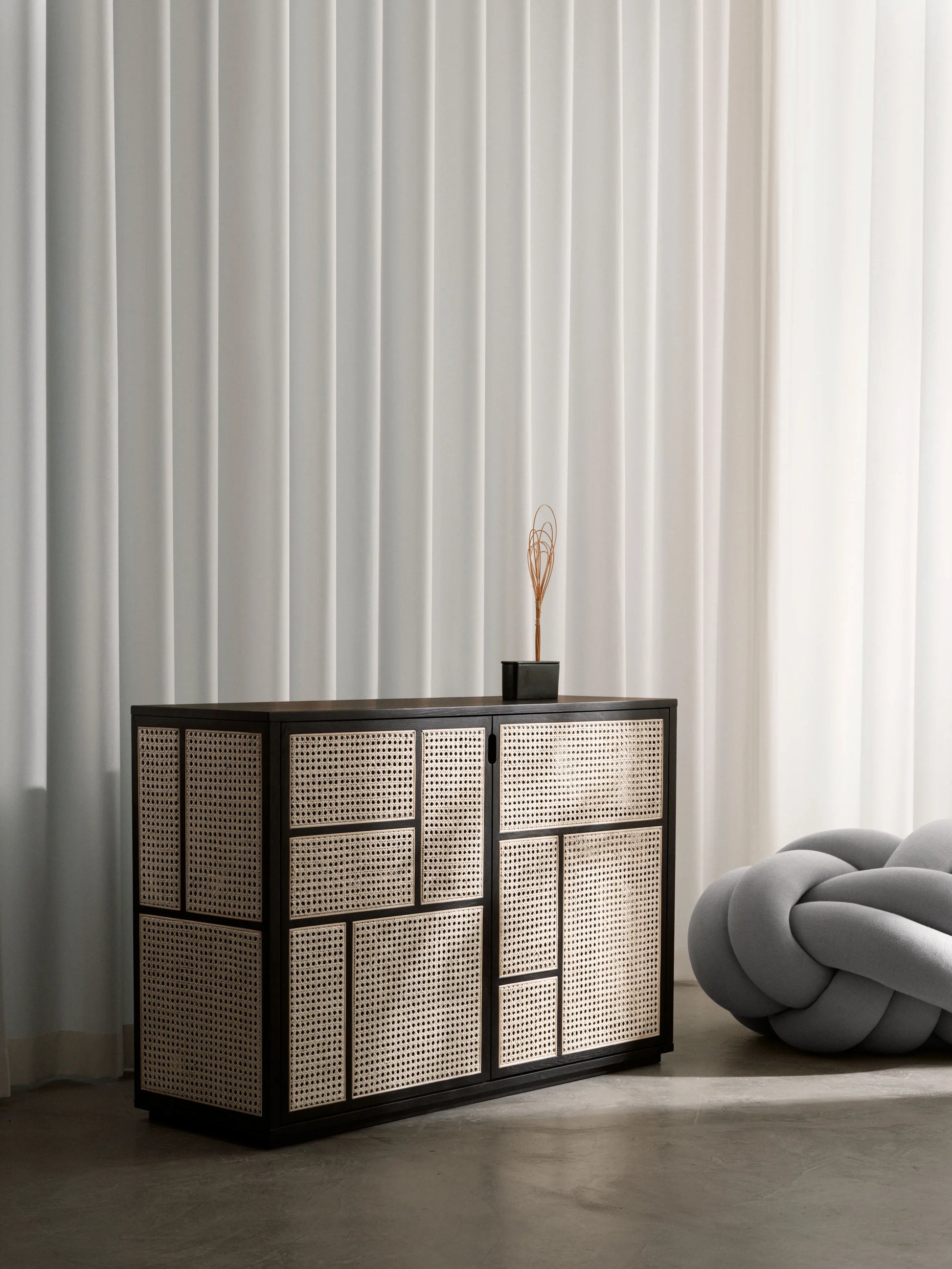 Credenza Air Design House Stockholm ambientata in un soggiorno