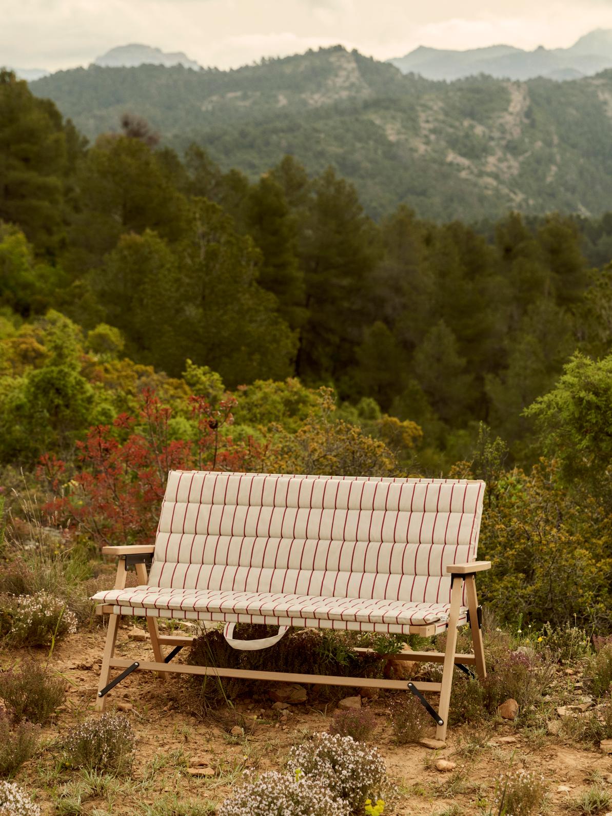 Divano pieghevole Outdoor Market by Jasper Morrison senza cuscino