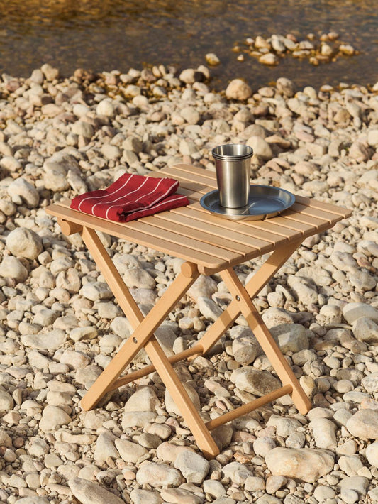 Tavolino pieghevole Outdoor Market by Jasper Morrison, faggio, piccolo, 52,5 x 41 x h. 46