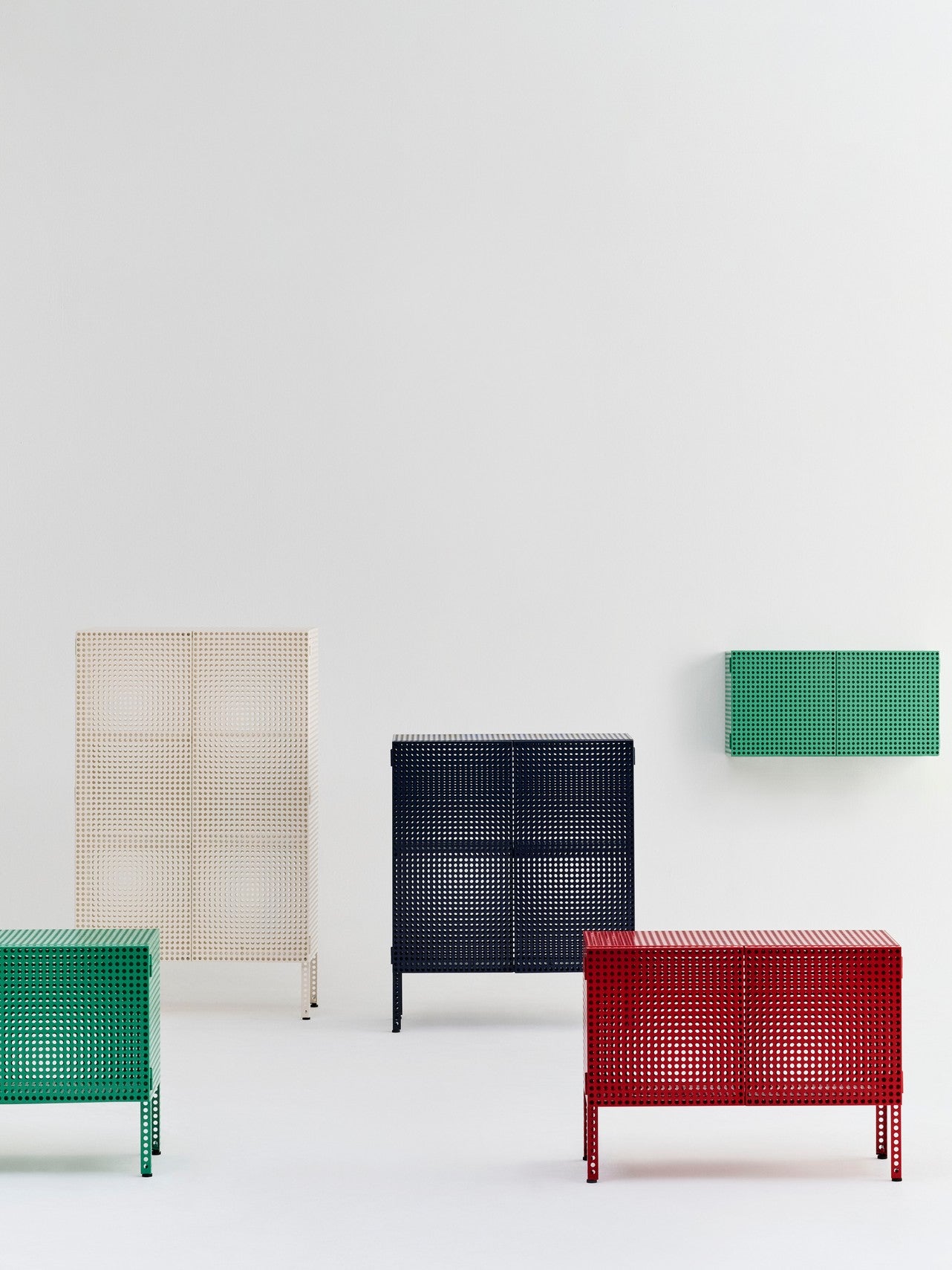 Collezione Perforated Cabinet HAY nelle diverse colorazioni disponibili