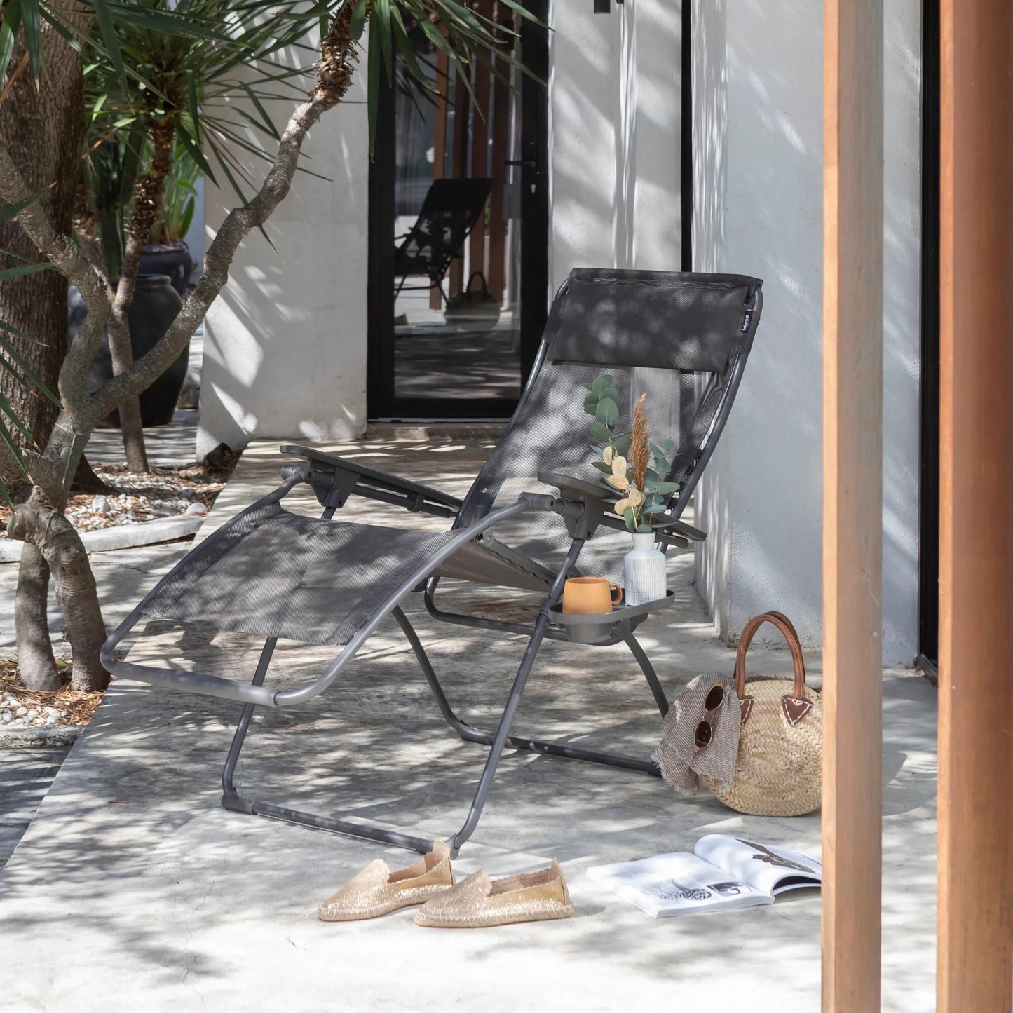 #color_GRAPHITE