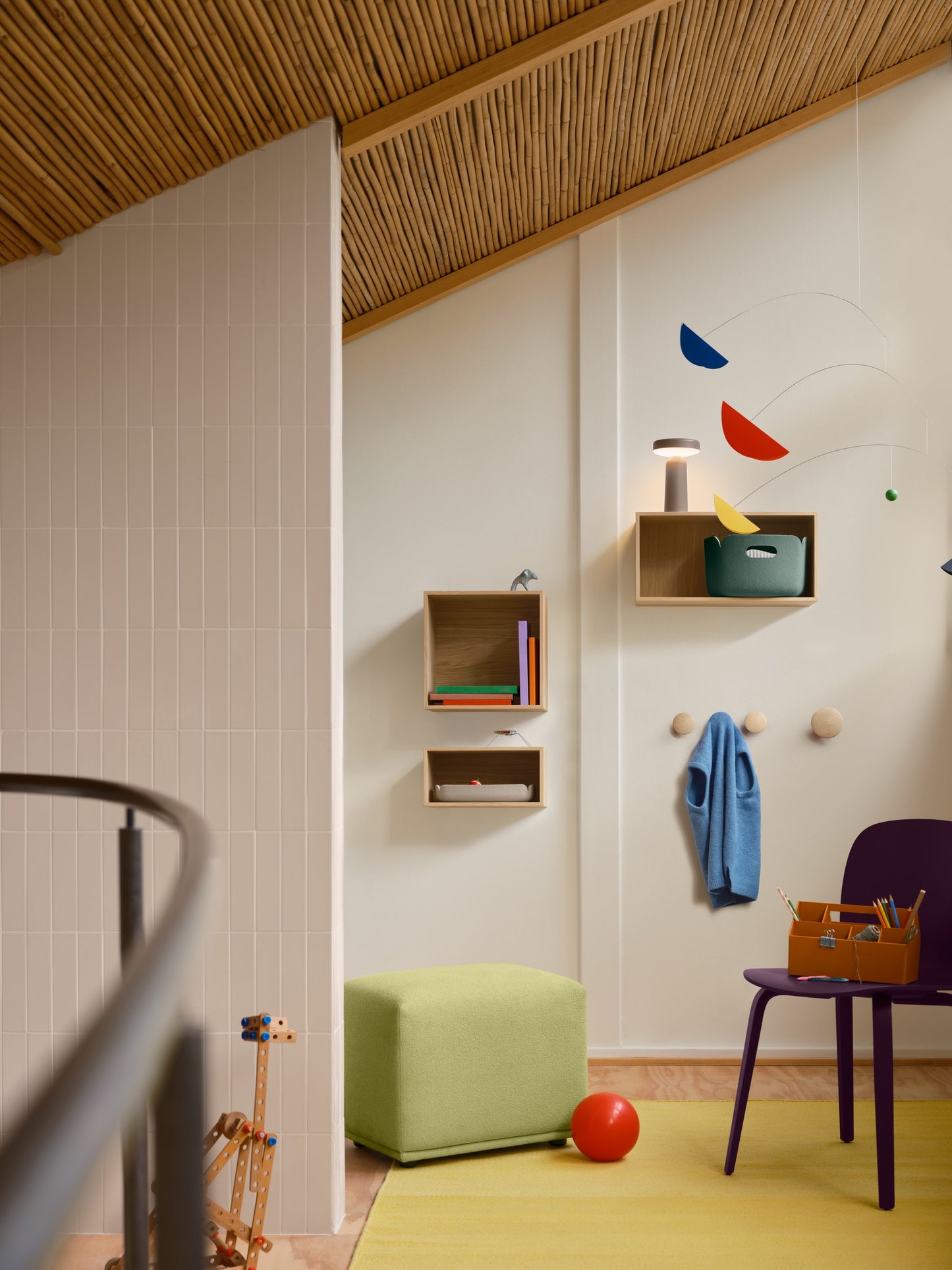 Appendiabiti Dots Wood, Set di 5, Grey